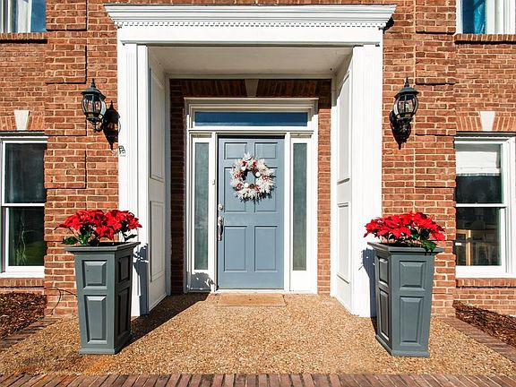 3rd image of 108 Abbeywood Dr