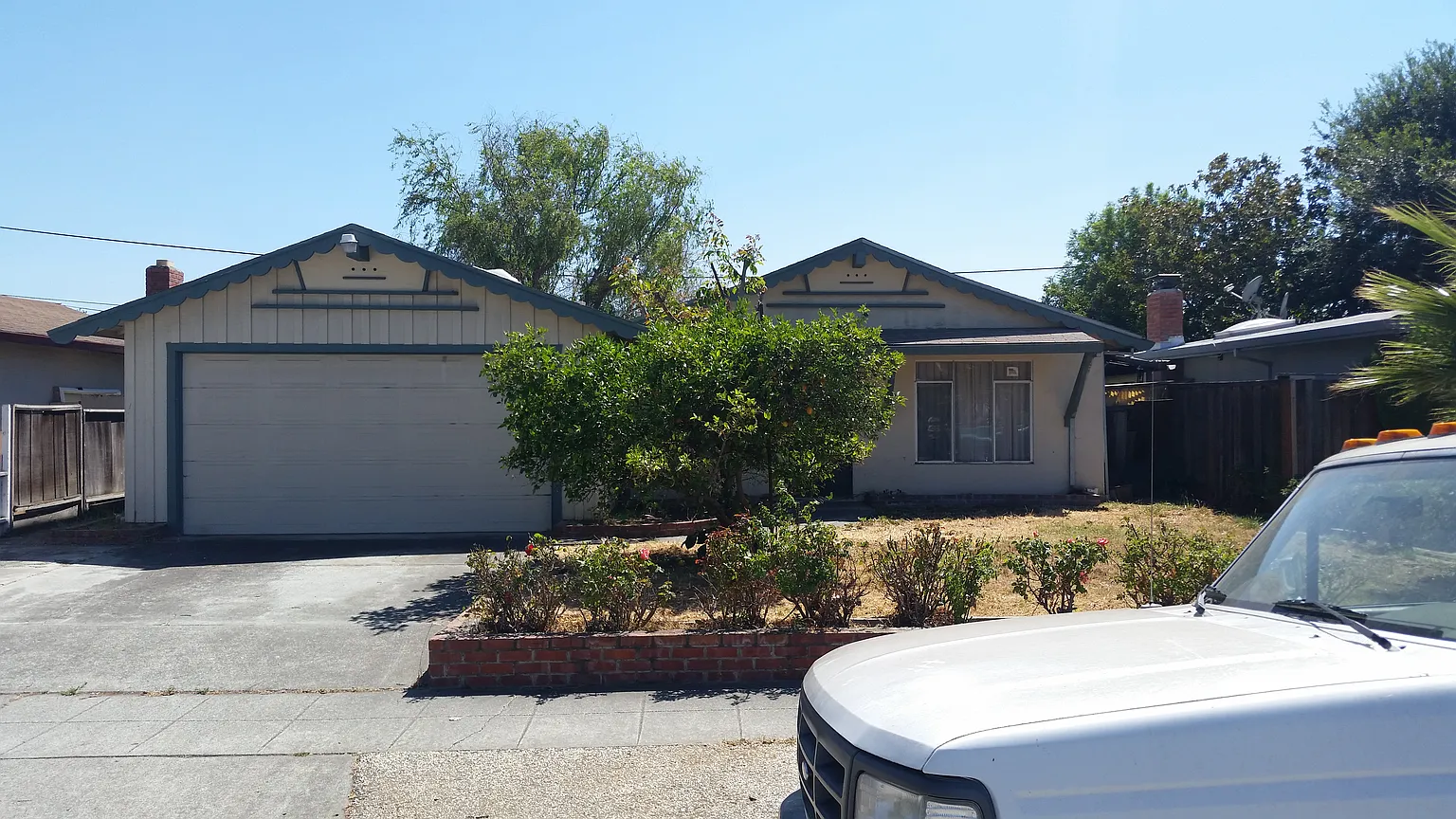 1523 Mount Whitney Dr photo 1