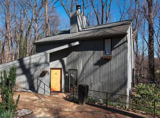 659 Broomley Rd, Charlottesville, VA 22901