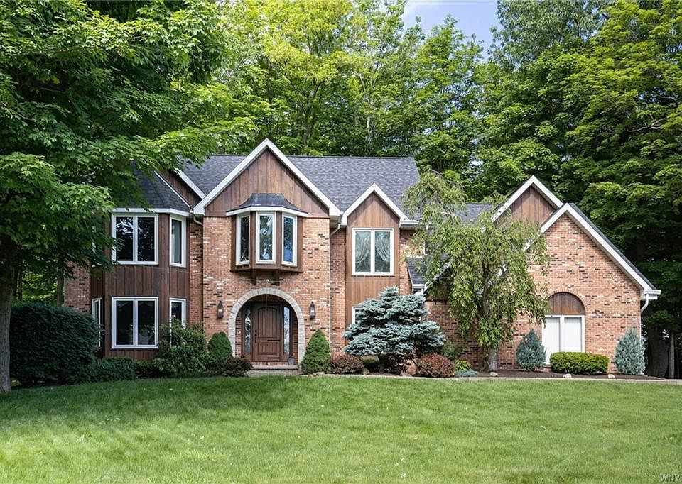 1st image of 245 Independence Dr