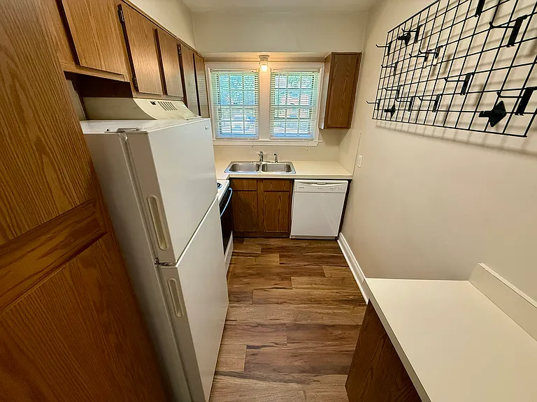 2525 Glenmary Ave #3 — Photo 11