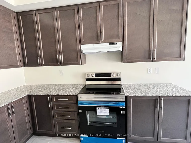 1224 Rexton Dr — Photo 12