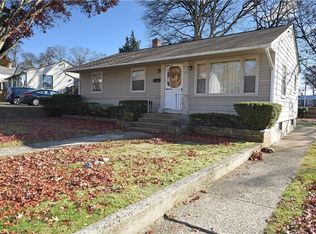 10 Kathy Ave, Coventry, RI 02816