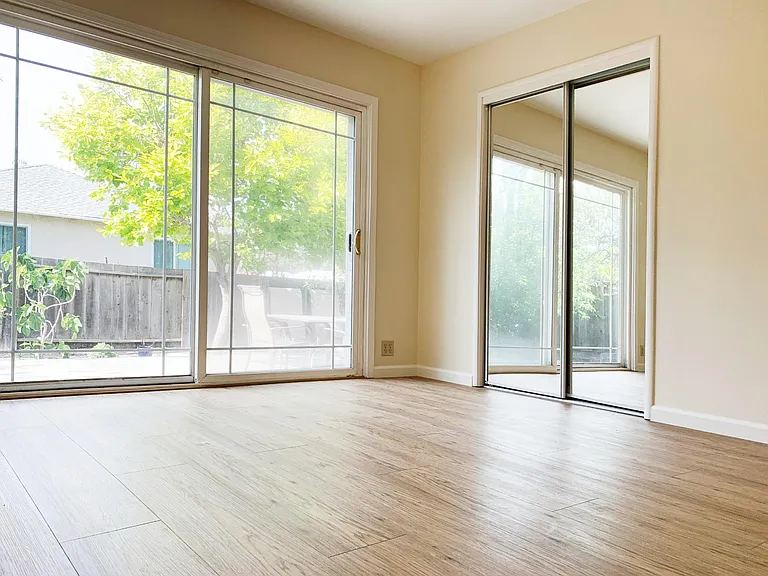 3407 Flora Vista Ave — Photo 18