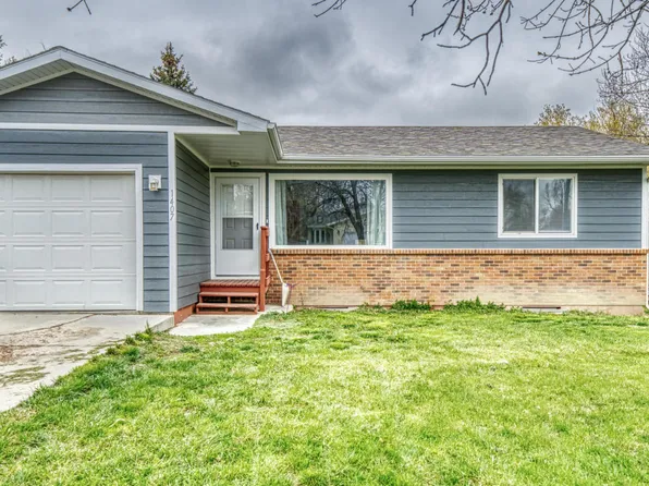 1407 Rawhide Dr, Gillette, WY 82716