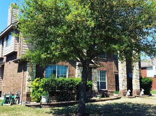486 Cloverleaf Dr, Lancaster, TX 75146