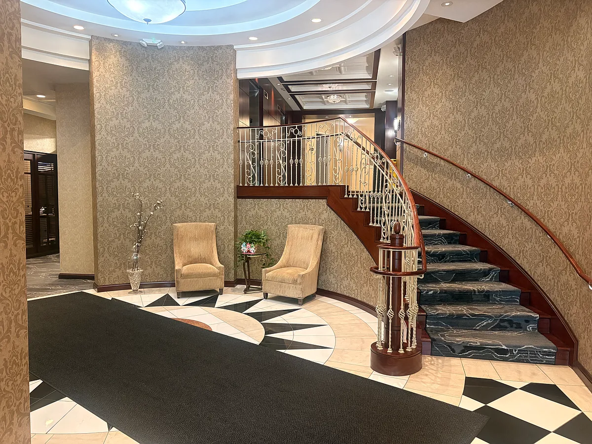 Photo 2 of 17 - 1391 Pennsylvania Ave SE #435 - Washington, DC Building Photo - 1391 Pennsylvania Ave SE #435
