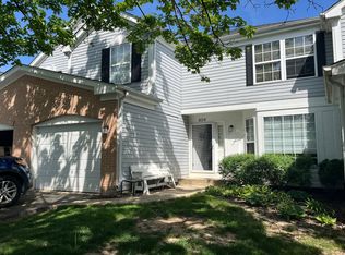 804 Harvard Ct, Island Lake, IL 60042