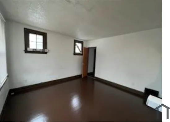 2409 McLaran Ave — Photo 7