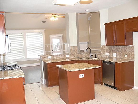 5th image of 4917 Silverweed Dr
