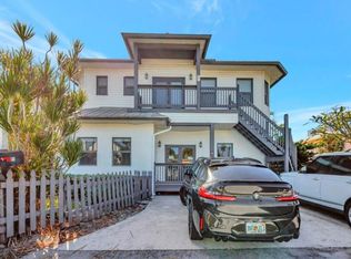 21 Oceanview Dr, Ocean Ridge, FL 33435