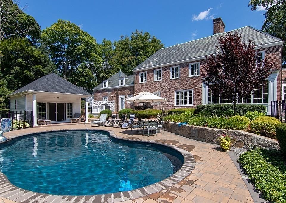 66 Adin St, Hopedale, MA 01747 Zillow