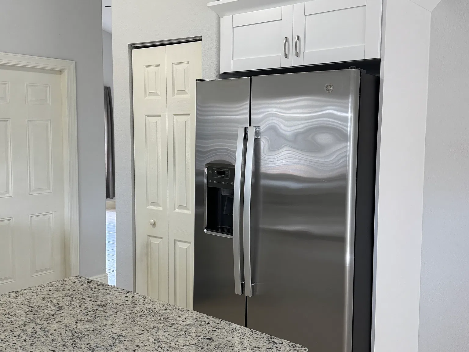 3 bed, 1197 sqft, $2,050 — Photo 4