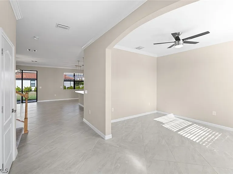 11884 Arbor Trace Dr — Photo 2