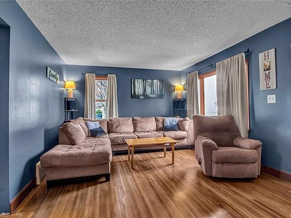 2nd image of 4673 Wilson Dr