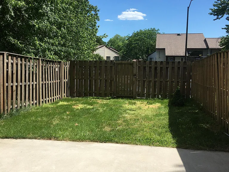 New concrete back patio