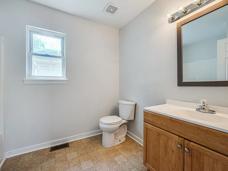 415 E Ladies Mile Rd — Photo 14