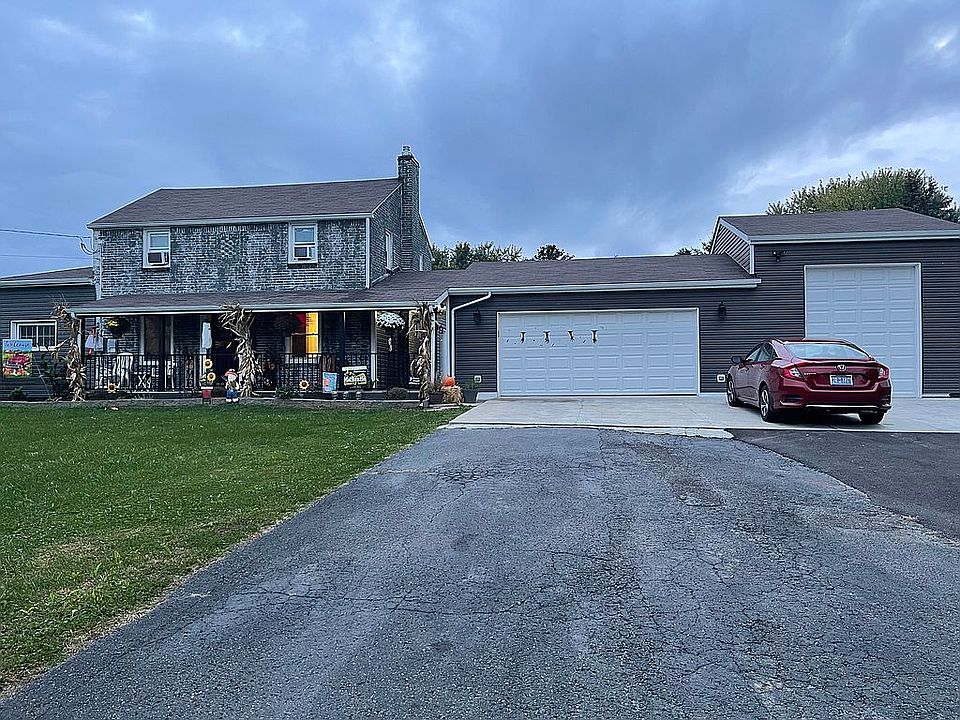 2nd image of 3124 Siler Dr
