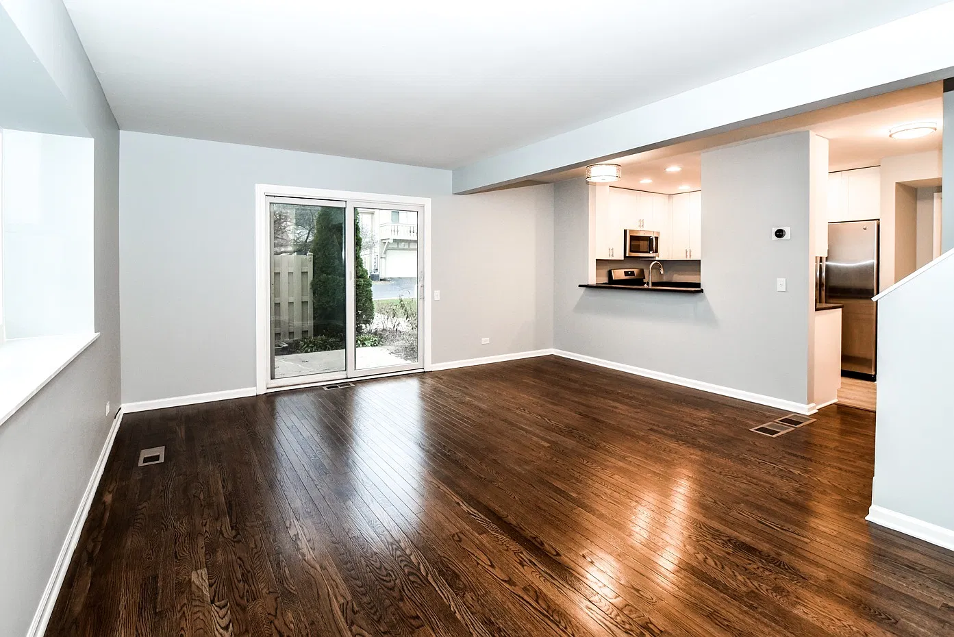 2 bed, 1.5 bath, $2,350 — Photo 2