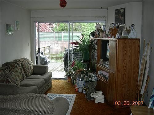 3rd image of 11 Leese St