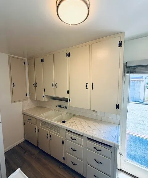 331 S 3rd Ave — Photo 4