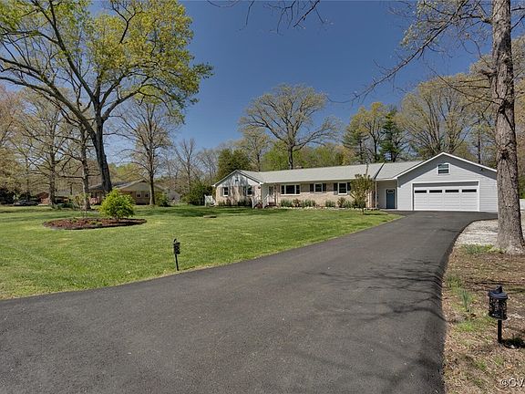 2nd image of 10979 Linderwood Dr