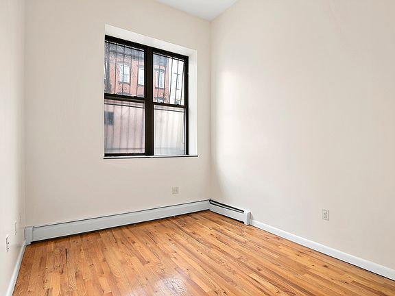4th image of 190 Meserole St APT 1