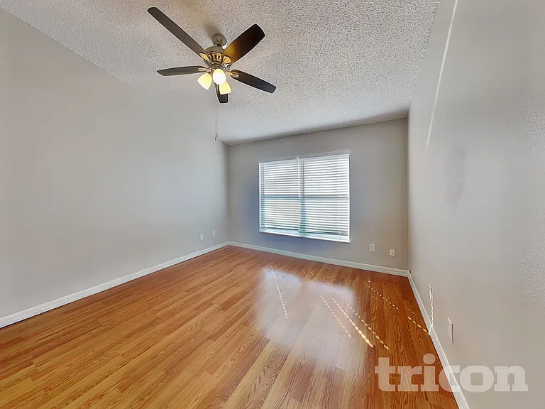 17128 Woodcrest Way — Photo 7