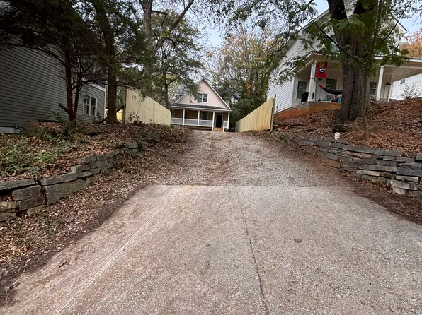 271 4th St, Athens, GA 30601