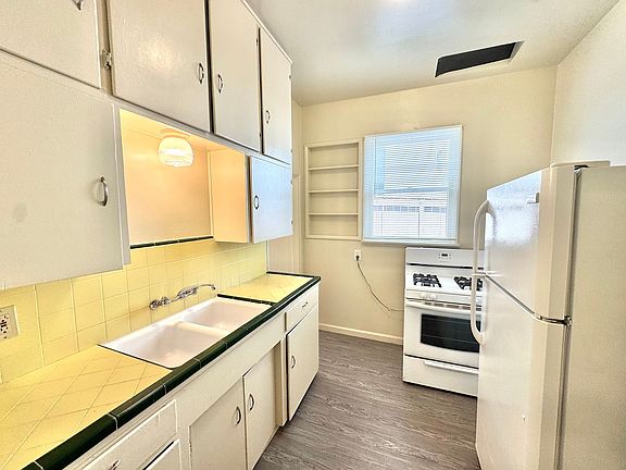 5th image of 1721 4th Ave #402-3