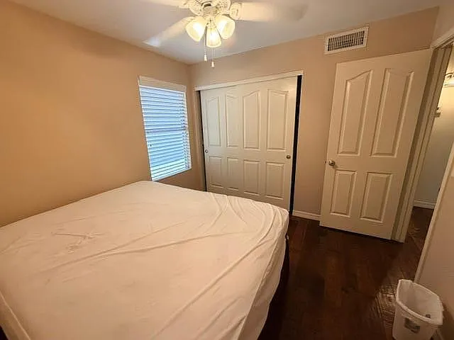 2560 S Vineyard — Photo 26