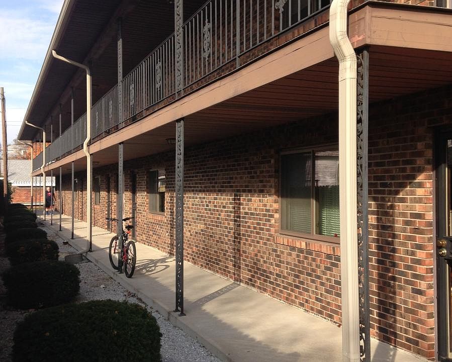 1st image of 46 W Franklin St APT 10