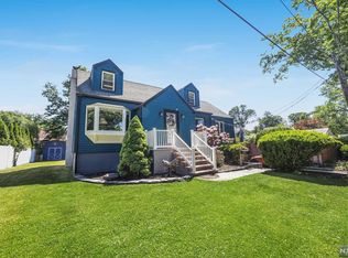 7 Fern St, Westwood, NJ 07675