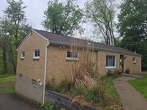 3rd image of 329 Harmony Rd