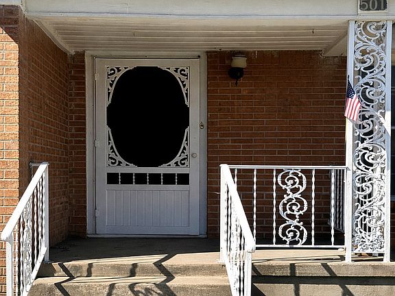 3rd image of 501 S 30th St