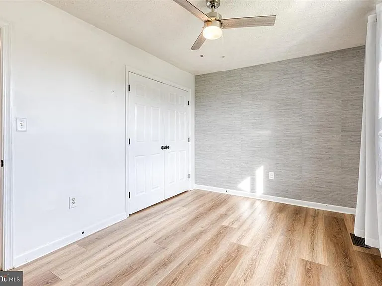 1577 Loring Ct — Photo 24