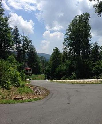 3rd image of 8 Stone Crest Mountain Dr #8
