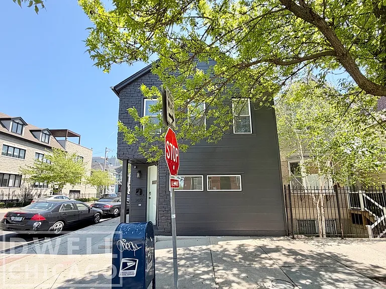 1419 N Paulina St — Photo 47
