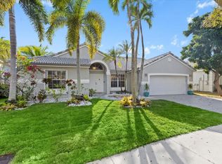 642 Heritage Dr, Fort Lauderdale, FL 33326