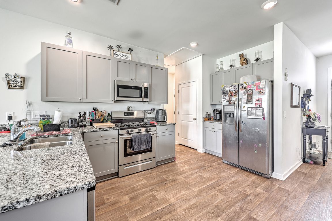 next background image