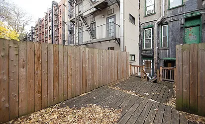 Rented by R New York