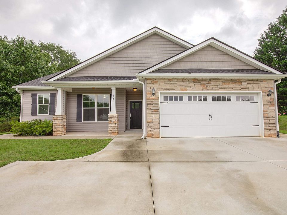 1st image of 421 Woodfield Dr