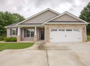 421 Woodfield Dr, Piedmont, SC 29673