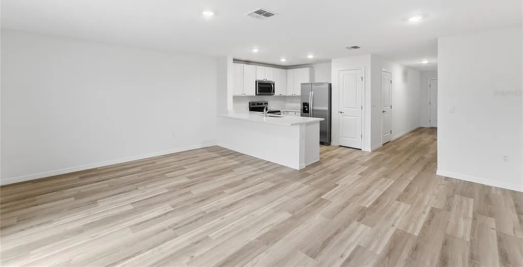 3 bed, 2.5 bath, 1464 sqft, $1,775 — Photo 4
