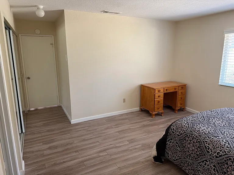 1st floor master bedroom.