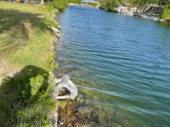 182 Venetian Way, Sugarloaf Key, FL 33042