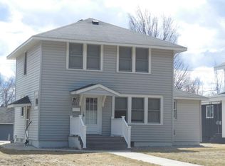 805 Woodward Ave, Kingsford, MI 49802