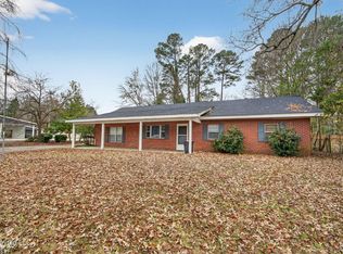 904 Pecan Ave, Philadelphia, MS 39350