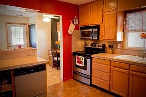 5th image of 2204 Barr Dr