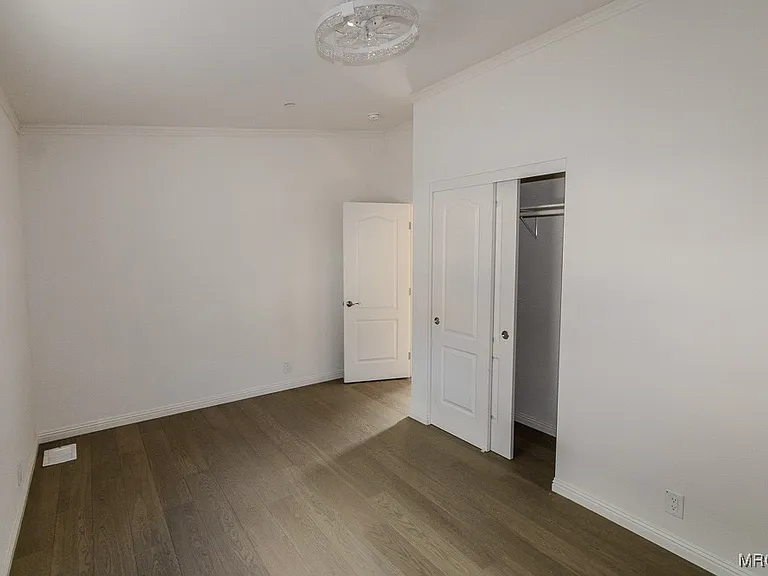 1336 La Crescenta Dr #2 — Photo 19